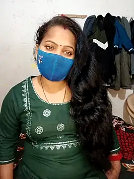 Snapshot of YRIMA1995 chatting on February 5, 2025, 8:00 am YRIMA1995 online show from February 5, 2025, 8:00 am