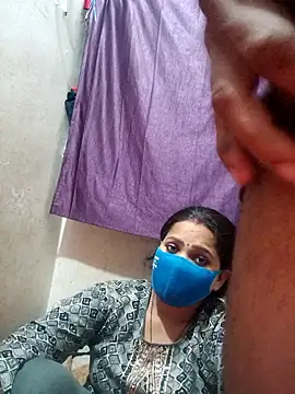 Snapshot of YRIMA1995 chatting on February 7, 2025, 5:40 pm YRIMA1995 online show from February 7, 2025, 5:40 pm