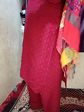 Snapshot of YRIMA1995 chatting on February 14, 2025, 3:11 am YRIMA1995 online show from February 14, 2025, 3:11 am