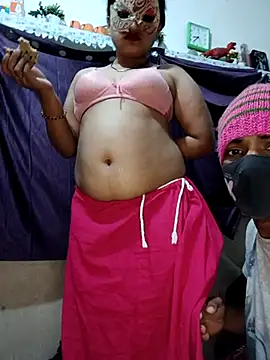 Snapshot of YRIMA1995 chatting on February 19, 2025, 3:06 am YRIMA1995 online show from February 19, 2025, 3:06 am