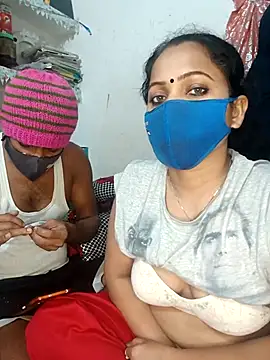 Snapshot of YRIMA1995 chatting on February 22, 2025, 1:35 pm YRIMA1995 online show from February 22, 2025, 1:35 pm