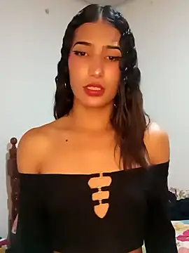 Snapshot of Lanna_hott_ chatting on January 17, 2025, 10:56 pm Lanna hott  online show from January 17, 2025, 10:56 pm