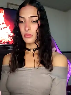 Snapshot of Lanna_hott_ chatting on October 11, 2025, 10:30 pm Lanna hott  online show from October 11, 2025, 10:30 pm