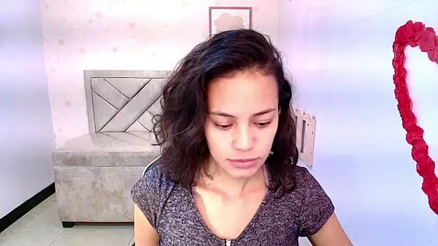 Snapshot of Tyna_ch chatting on February 26, 2025, 7:27 pm Tyna ch online show from February 26, 2025, 7:27 pm