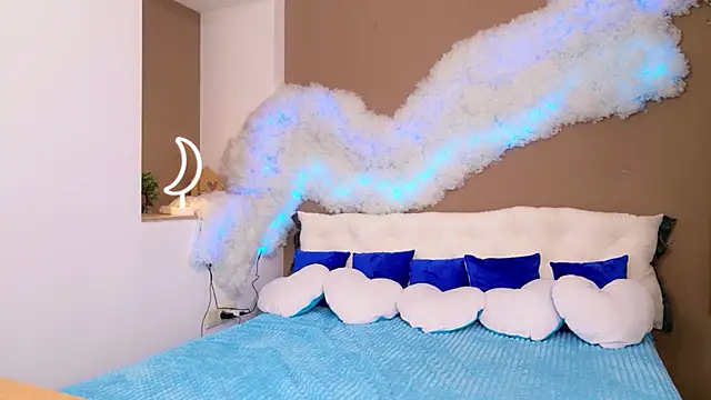 GloriNichols online show from November 16, 2025, 6:08 am