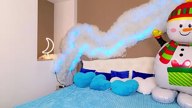 GloriNichols online show from December 16, 2025, 9:47 am