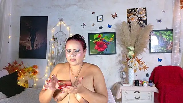 Snapshot of Kyara_Queen chatting on May 21, 2026, 6:48 pm Kyara Queen online show from May 21, 2026, 6:48 pm