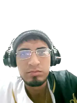 Snapshot of ale3J4a chatting on January 29, 2025, 4:58 am ale3J4a online show from January 29, 2025, 4:58 am