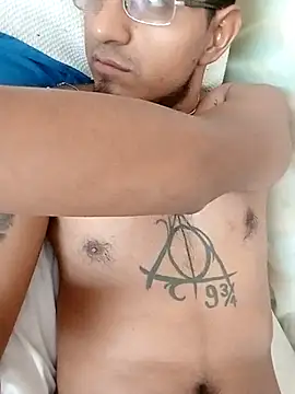 Snapshot of ale3J4a chatting on January 29, 2025, 8:56 pm ale3J4a online show from January 29, 2025, 8:56 pm