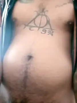 Snapshot of ale3J4a chatting on February 6, 2025, 10:21 pm ale3J4a online show from February 6, 2025, 10:21 pm