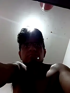 Snapshot of ale3J4a chatting on November 13, 2025, 7:40 am ale3J4a online show from November 13, 2025, 7:40 am