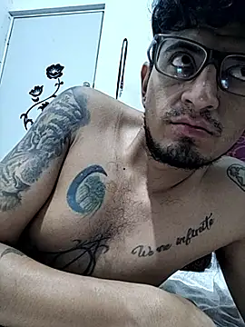 Snapshot of ale3J4a chatting on November 30, 2025, 8:29 am ale3J4a online show from November 30, 2025, 8:29 am