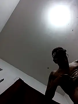 Snapshot of ale3J4a chatting on December 2, 2025, 7:36 am ale3J4a online show from December 2, 2025, 7:36 am