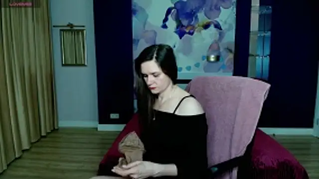 AriaGray online show from December 20, 2025, 2:57 pm