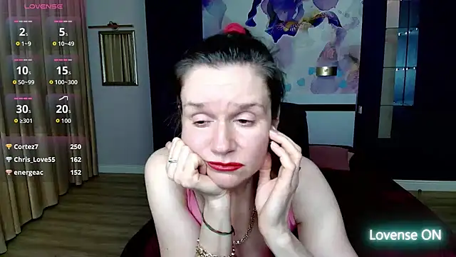 AriaGray online show from March 17, 2026, 1:43 am