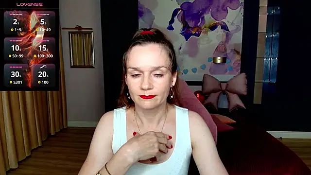 Snapshot of AriaGray chatting on July 6, 2026, 7:38 pm AriaGray online show from July 6, 2026, 7:38 pm