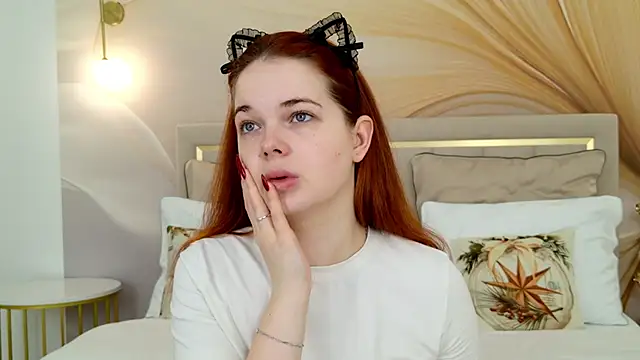 DeniseReese online show from December 18, 2025, 3:01 am