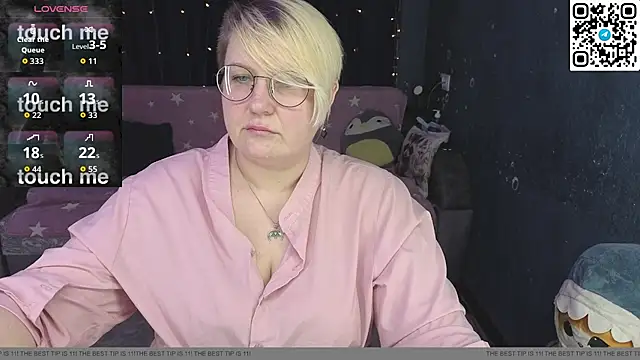 CuteHanna online show from May 27, 2026, 7:11 pm