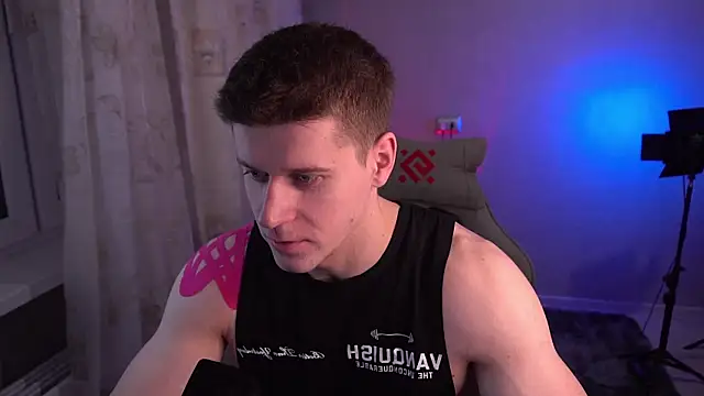 Bruno Banani online show from November 21, 2025, 5:11 pm