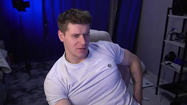 Bruno Banani online show from November 29, 2025, 3:59 pm