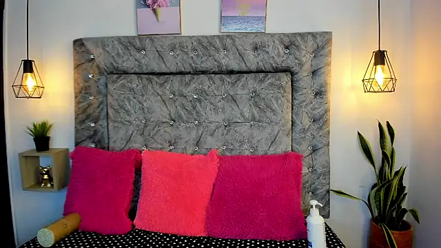 sweet abby1 online show from October 3, 2025, 12:24 pm