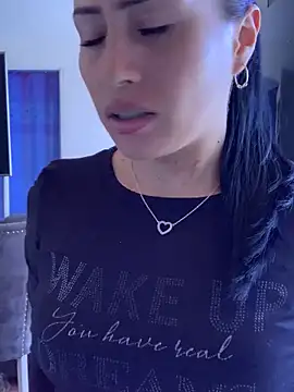 Snapshot of Sara_luna_ chatting on January 18, 2025, 7:04 pm Sara luna  online show from January 18, 2025, 7:04 pm