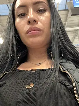 Snapshot of Sara_luna_ chatting on March 1, 2025, 2:55 pm Sara luna  online show from March 1, 2025, 2:55 pm