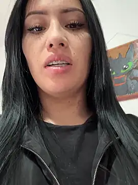 Snapshot of Sara_luna_ chatting on March 12, 2025, 10:28 pm Sara luna  online show from March 12, 2025, 10:28 pm