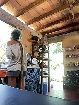 Snapshot of sammoura01 chatting on September 24, 2025, 3:15 pm sammoura01 online show from September 24, 2025, 3:15 pm