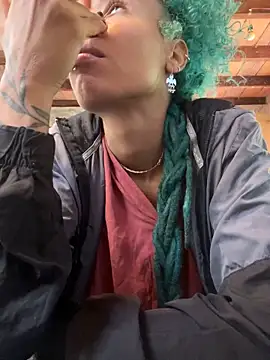 sammoura01 online show from November 28, 2025, 2:53 pm