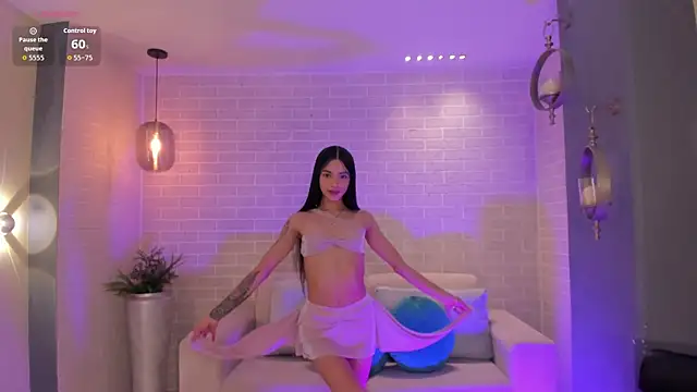 Snapshot of HannahJamesX chatting on December 20, 2025, 7:21 pm HannahJamesX online show from December 20, 2025, 7:21 pm