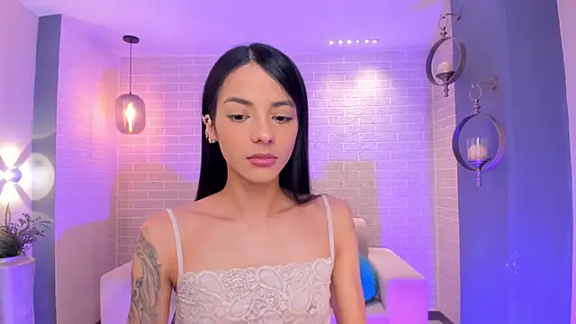 Snapshot of HannahJamesX chatting on February 20, 2026, 1:11 pm HannahJamesX online show from February 20, 2026, 1:11 pm