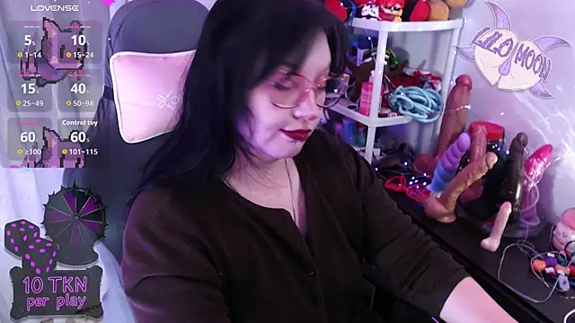 LiloMoon69 online show from February 18, 2026, 1:18 pm