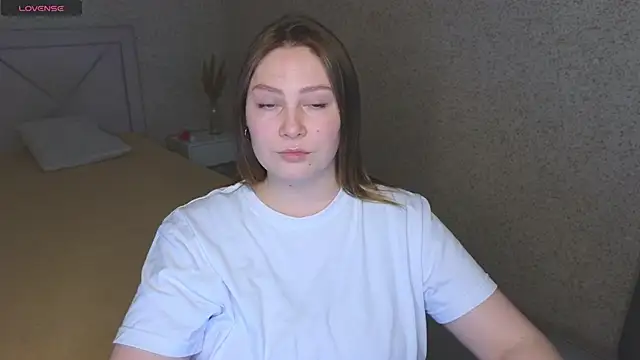 Snapshot of Catherine_River chatting on March 1, 2025, 12:23 pm Catherine River online show from March 1, 2025, 12:23 pm