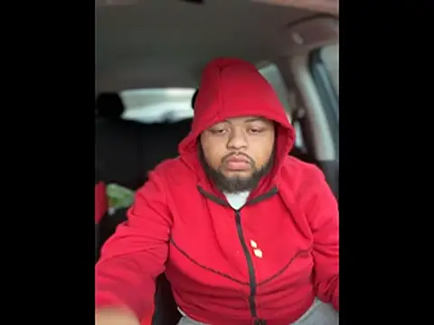 papijusto online show from December 14, 2025, 1:05 pm