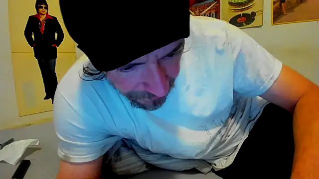 cloudyystar666 online show from December 16, 2025, 8:19 am