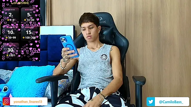  CamiloBass online show from November 15, 2025, 12:08 am