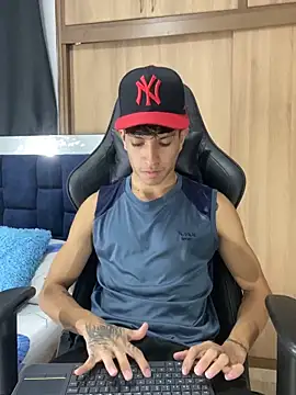  CamiloBass online show from February 28, 2026, 2:12 am