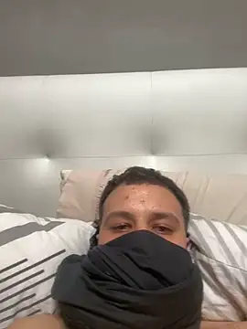 yayaya55598 online show from January 5, 2025, 8:42 pm