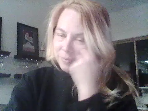 Snapshot of burrkitty chatting on October 14, 2025, 3:29 am burrkitty online show from October 14, 2025, 3:29 am