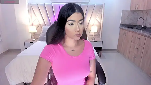 Snapshot of amelie_jhons chatting on November 15, 2025, 8:05 pm amelie jhons online show from November 15, 2025, 8:05 pm