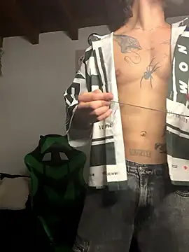 Valentino Xander online show from January 14, 2026, 3:34 am