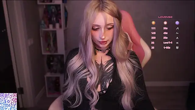 Snapshot of hikmurr chatting on December 14, 2025, 5:18 pm hikmurr online show from December 14, 2025, 5:18 pm