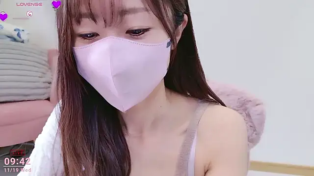 meg 0901 online show from November 19, 2025, 12:43 am