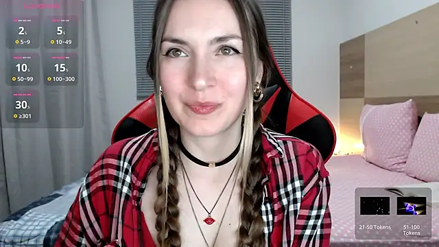 Snapshot of Naughty_Annn chatting on December 1, 2025, 2:38 am Naughty Annn online show from December 1, 2025, 2:38 am