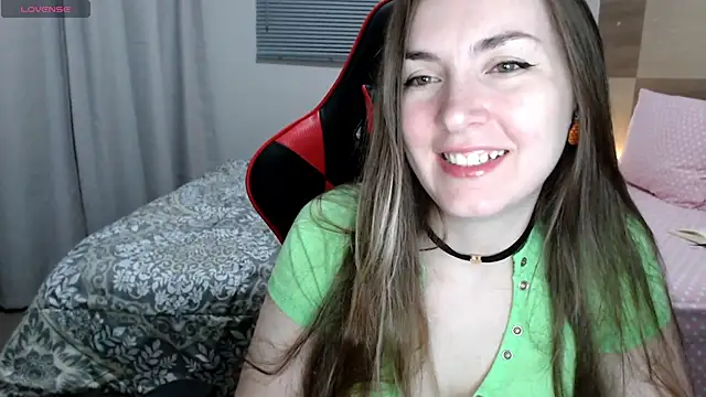 Snapshot of Naughty_Annn chatting on May 4, 2026, 3:02 am Naughty Annn online show from May 4, 2026, 3:02 am