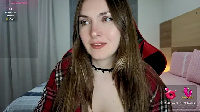 Snapshot of Naughty_Annn chatting on July 5, 2026, 2:51 am Naughty Annn online show from July 5, 2026, 2:51 am