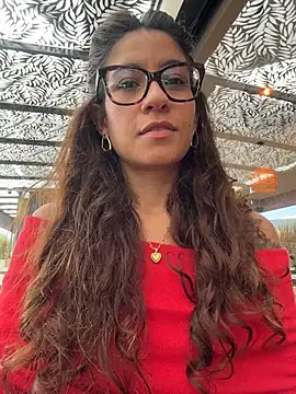 ValeriEvan online show from February 19, 2026, 8:05 pm