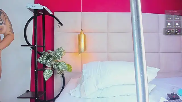 Amberluy online show from February 9, 2026, 7:07 pm