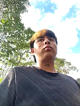 Snapshot of FlpGmz chatting on October 2, 2025, 9:00 pm FlpGmz online show from October 2, 2025, 9:00 pm